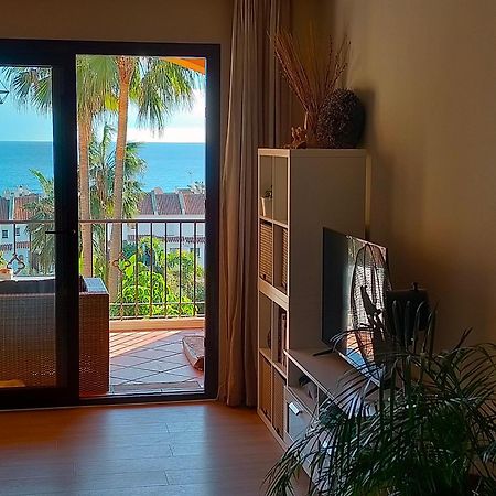 Appartement Met Zeezicht En Vlakbij Het Strand Манилва Экстерьер фото